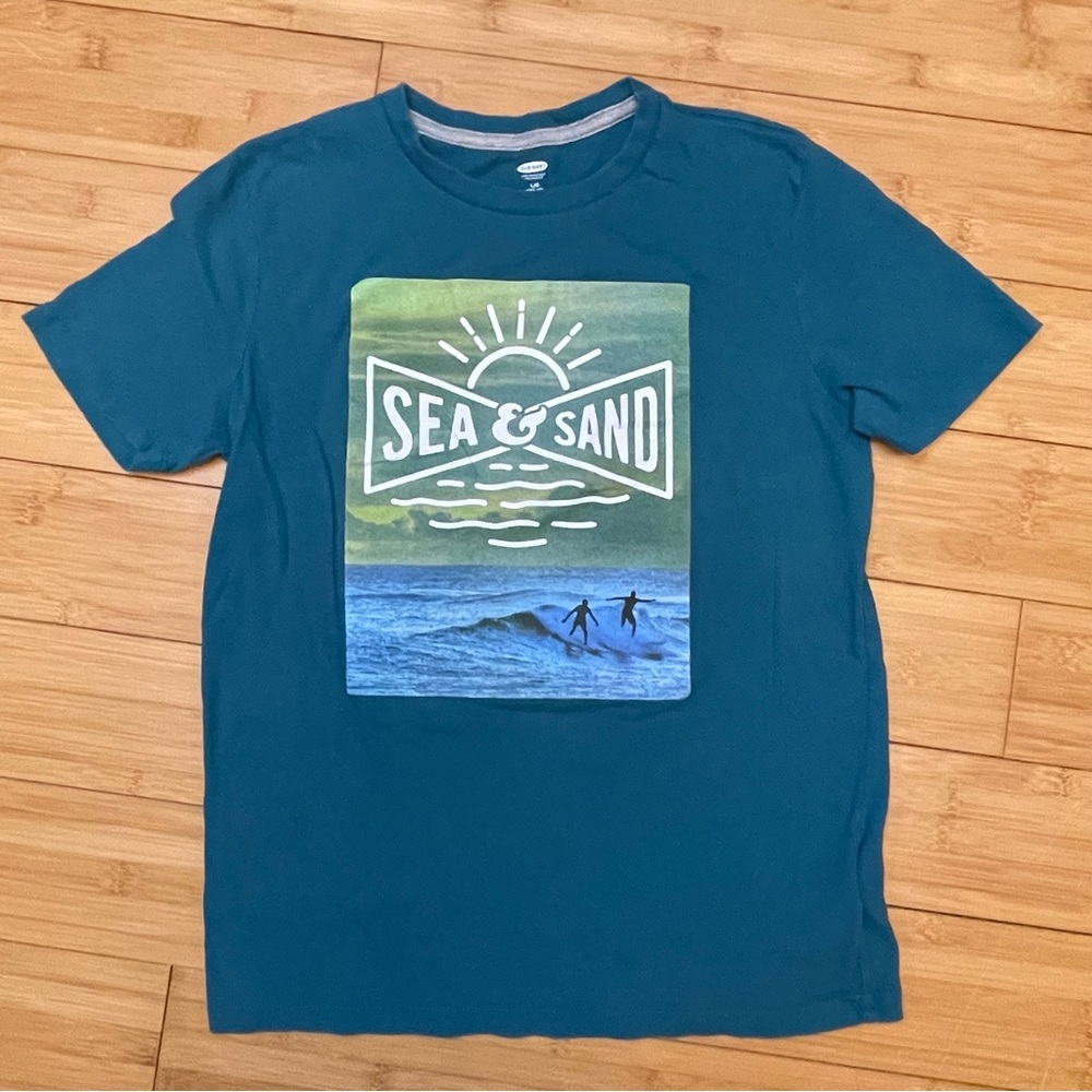 Old Navy summer tee for girls or boys, size L. All cotton, great condition.